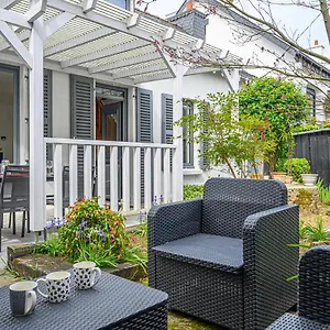  Hébergement de vacances Imagine - Charmante Maison Avec Jardin